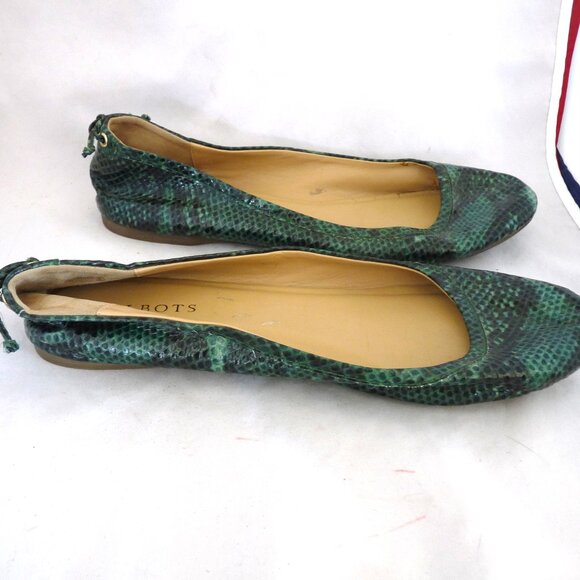 Talbots Green Snakeskin Flats - Picture 5 of 6